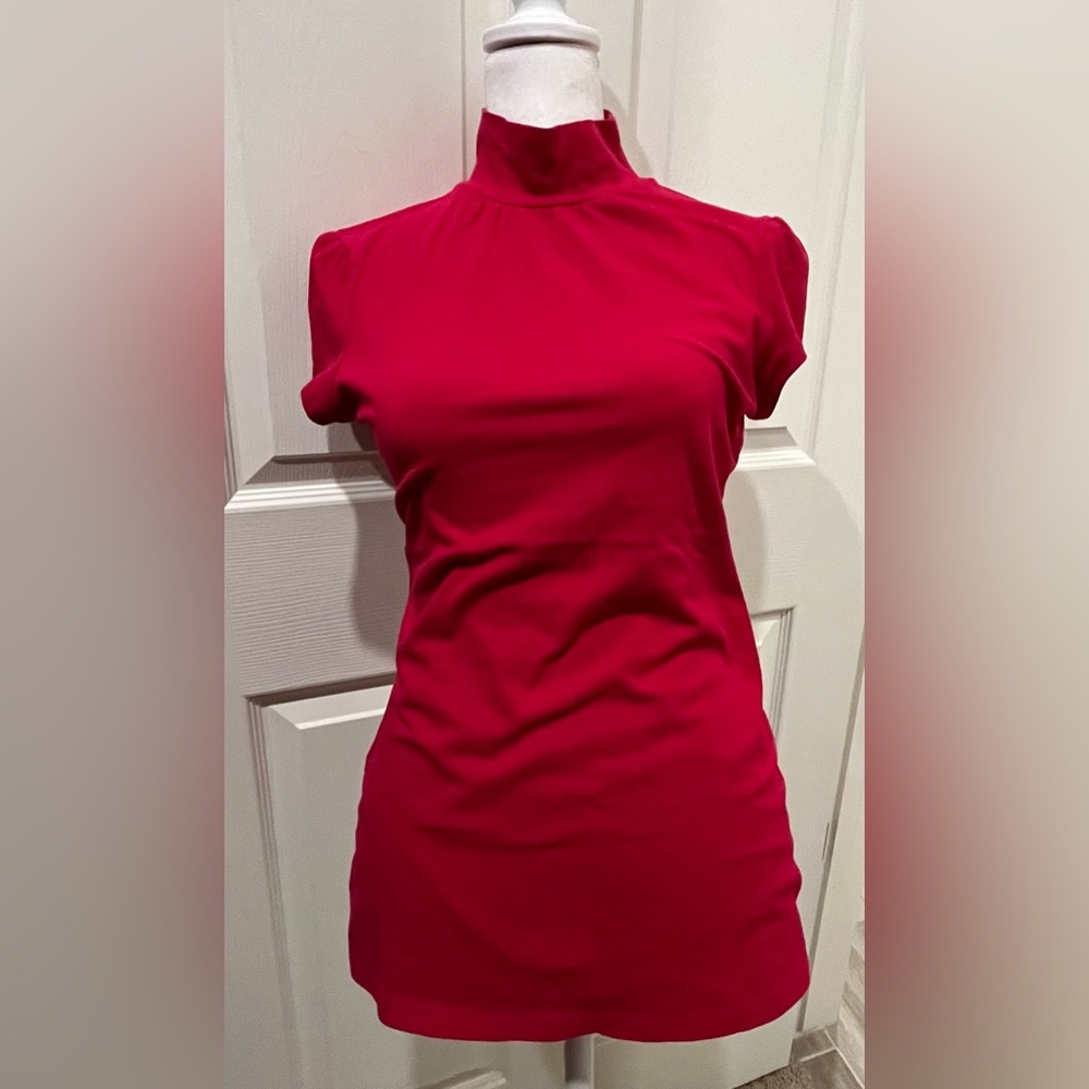 Express Women's Vibrant Pink Short Sleeve Turtleneck